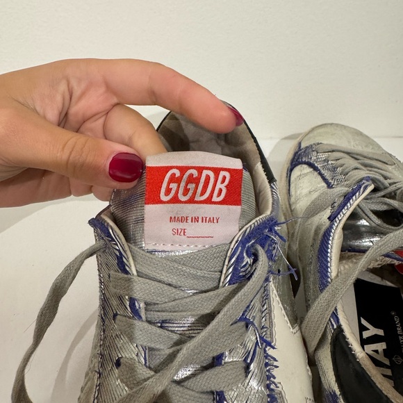 Silver golden goose. Size 38. Distressed. Signs of wear on sole. - Picture 4 of 6